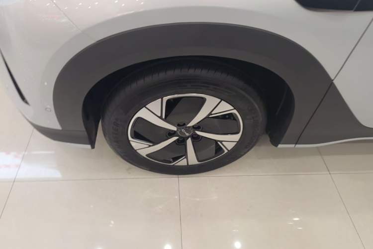 Used BYD Sealion 05 EV 2025 520 km Smart Cruise Version Left Front Wheel Hub