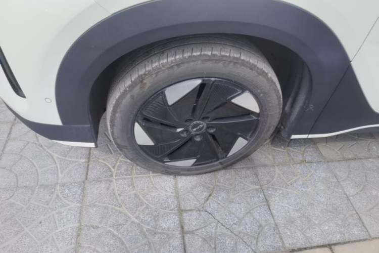 Used BYD Sealion 05 EV 2025 520 km Flagship SmartDrive Version Left Front Wheel Hub
