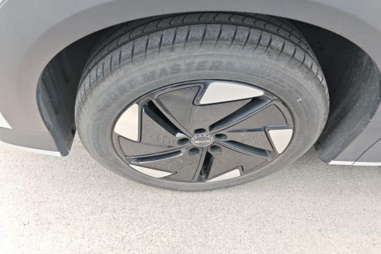 Used BYD Sealion 05 EV 2025 520 km Flagship SmartDrive Version Left Front Wheel Hub