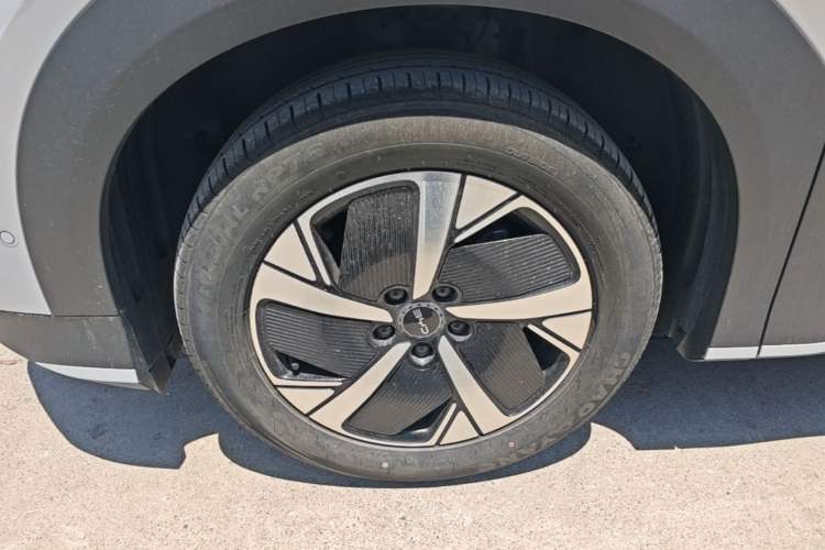 Used BYD Sealion 05 EV 2025 520 km Smart Cruise Version Left Front Wheel Hub