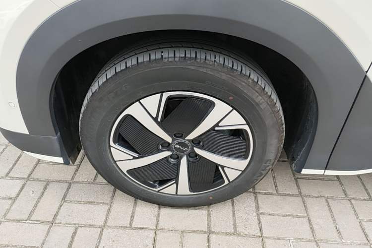 Used BYD Sealion 05 EV 2025 520 km Smart Cruise Version Left Front Wheel Hub
