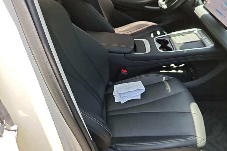 Used BYD Sealion 05 EV 2025 520 km Smart Cruise Version Right Front Seat