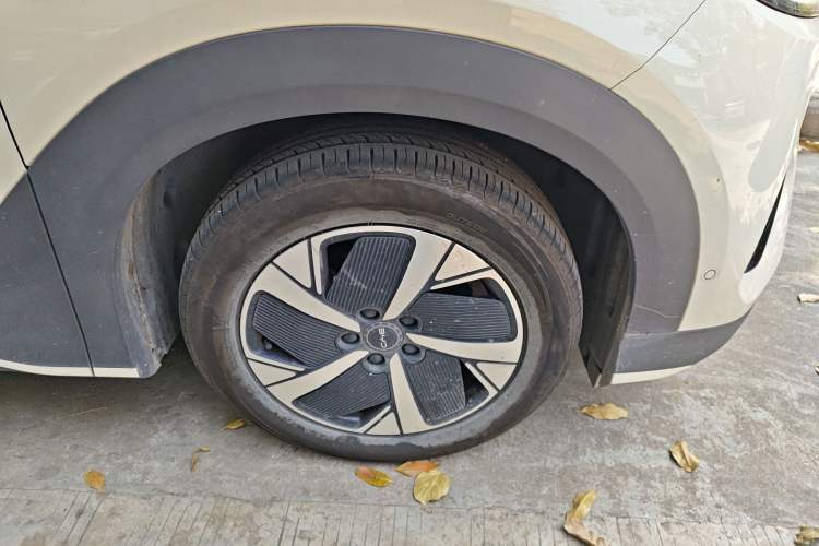 Used BYD Sealion 05 EV 2025 520 km Smart Cruise Version Right Front Wheel Hub