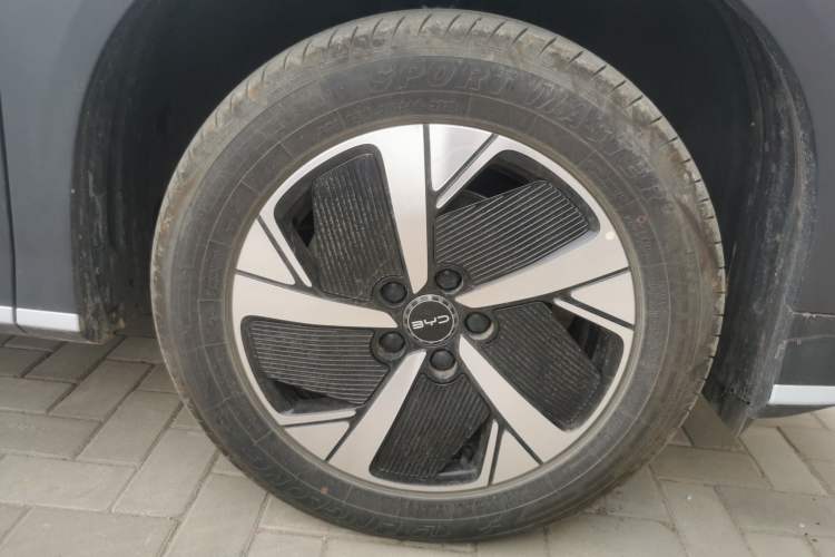 Used BYD Sealion 05 EV 2025 520 km Smart Cruise Version Right Front Wheel Hub