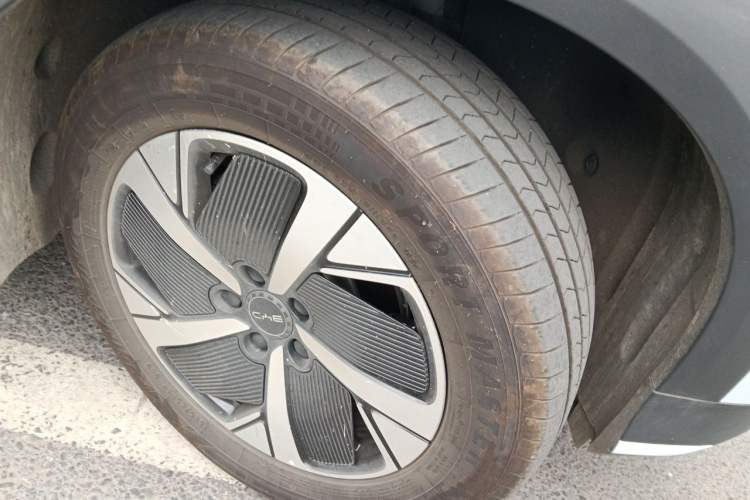 Used BYD Sealion 05 EV 2025 520 km Smart Cruise Version Right Front Wheel Hub
