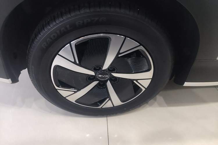 Used BYD Sealion 05 EV 2025 520 km Smart Cruise Version Right Rear Wheel Hub