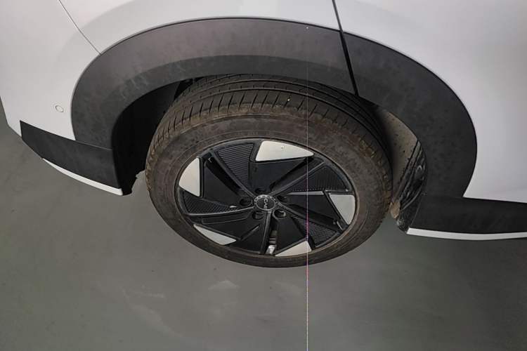 Used BYD Sealion 05 EV 2025 520 km Flagship SmartDrive Version Right Rear Wheel Hub