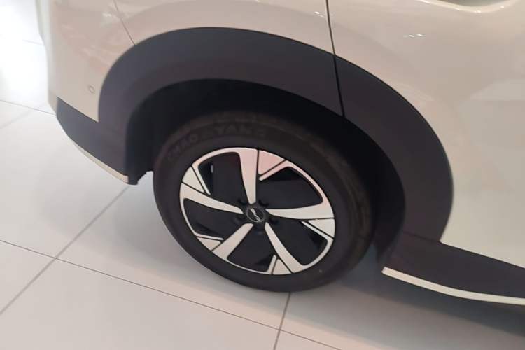 Used BYD Sealion 05 EV 2025 520 km Smart Cruise Version Right Rear Wheel Hub