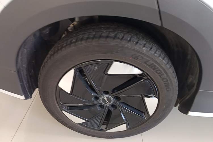 Used BYD Sealion 05 EV 2025 520 km Flagship SmartDrive Version Right Rear Wheel Hub