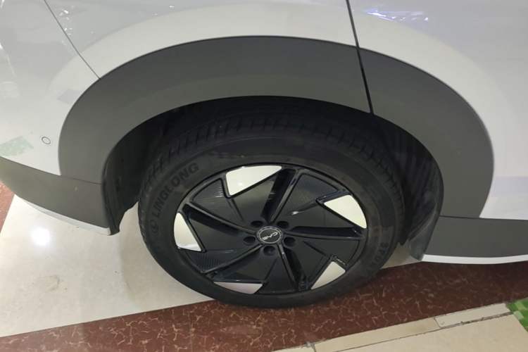 Used BYD Sealion 05 EV 2025 520 km Flagship SmartDrive Version Right Rear Wheel Hub