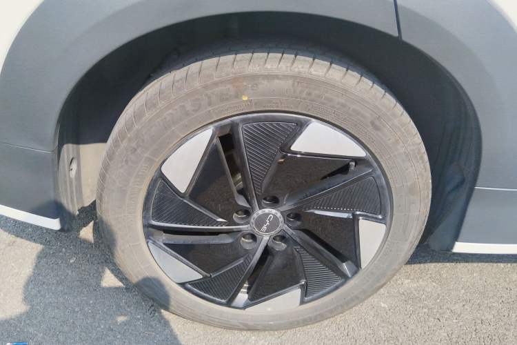 Used BYD Sealion 05 EV 2025 520 km Flagship SmartDrive Version Right Rear Wheel Hub