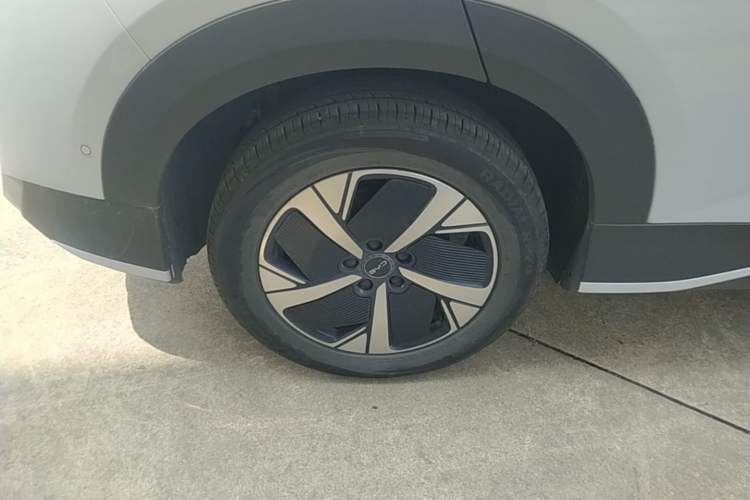 Used BYD Sealion 05 EV 2025 520 km Smart Cruise Version Right Rear Wheel Hub