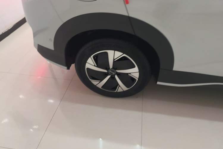 Used BYD Sealion 05 EV 2025 520 km Smart Cruise Version Right Rear Wheel Hub