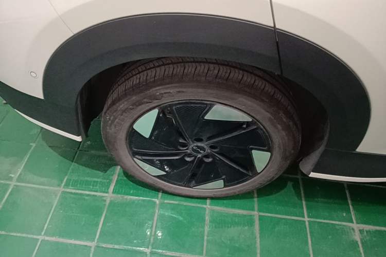 Used BYD Sealion 05 EV 2025 520 km Flagship SmartDrive Version Right Rear Wheel Hub