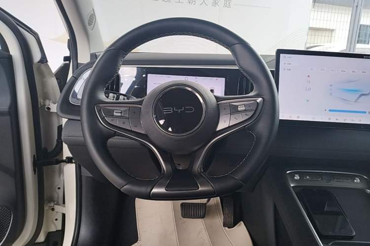 Used BYD Sealion 05 EV 2025 520 km Smart Cruise Version Steering Wheel