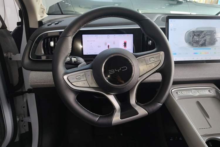 Used BYD Sealion 05 EV 2025 520 km Flagship SmartDrive Version Steering Wheel