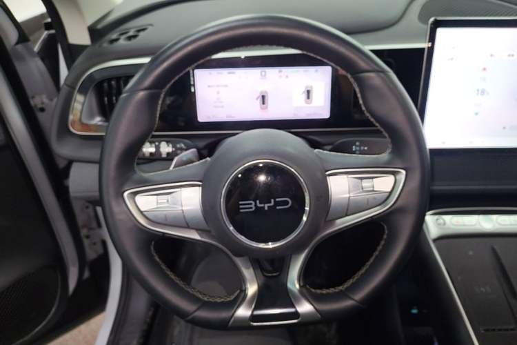 Used BYD Sealion 05 EV 2025 520 km Smart Cruise Version Steering Wheel