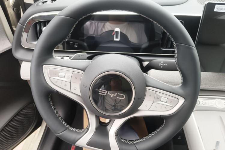 Used BYD Sealion 05 EV 2025 520 km Smart Cruise Version Steering Wheel