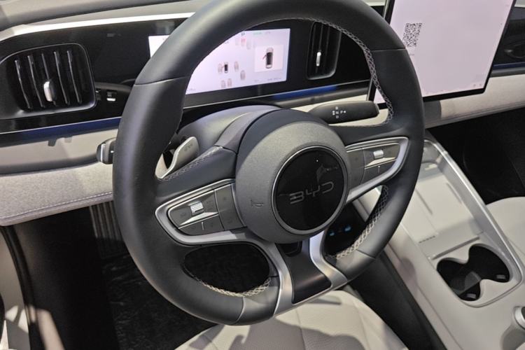 Used BYD Sealion 05 EV 2025 520 km Flagship SmartDrive Version Steering Wheel
