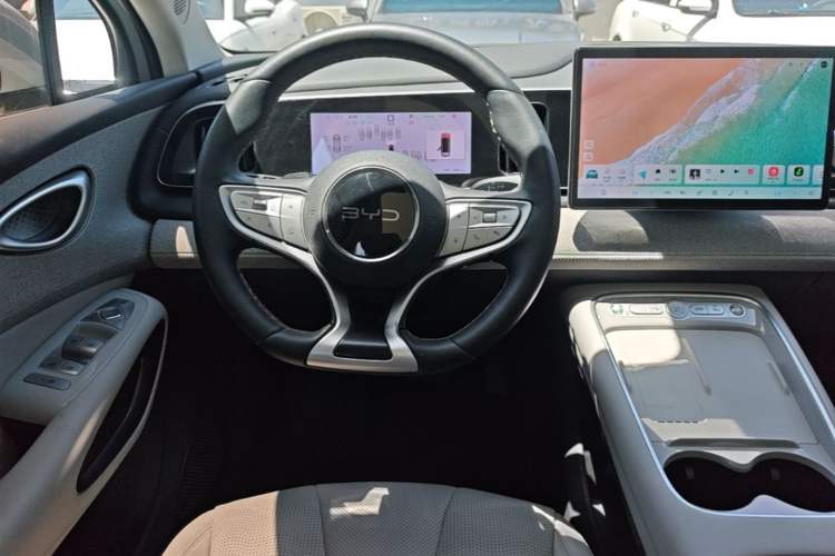 Used BYD Sealion 05 EV 2025 520 km Smart Cruise Version Steering Wheel