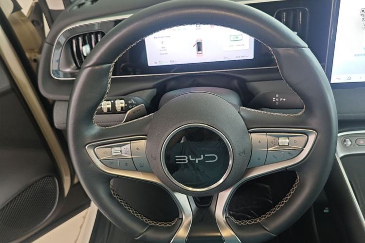 Used BYD Sealion 05 EV 2025 520 km Smart Cruise Version Steering Wheel