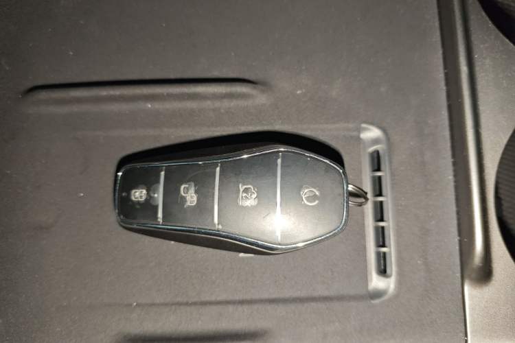 Used BYD Sealion 05 EV 2025 520 km Smart Cruise Version Vehicle Key