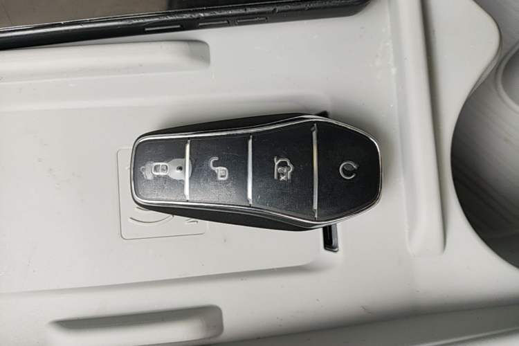 Used BYD Sealion 05 EV 2025 520 km Smart Cruise Version Vehicle Key