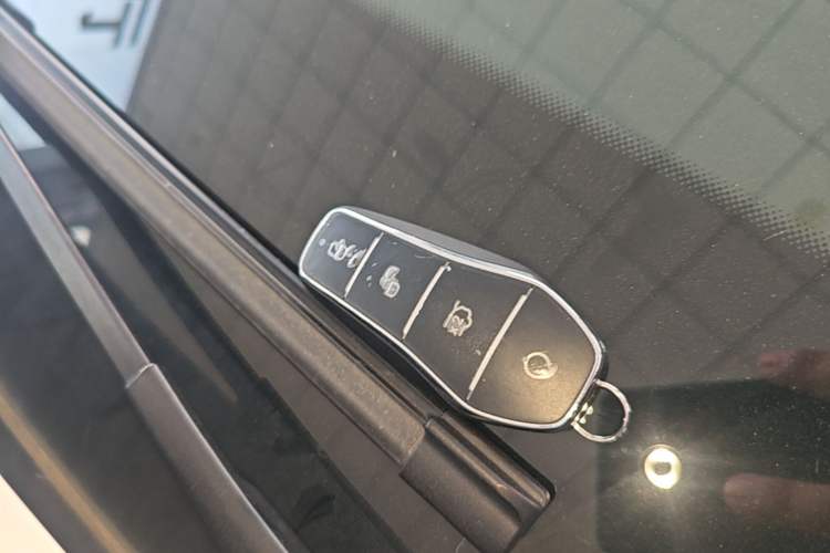 Used BYD Sealion 05 EV 2025 520 km Smart Cruise Version Vehicle Key