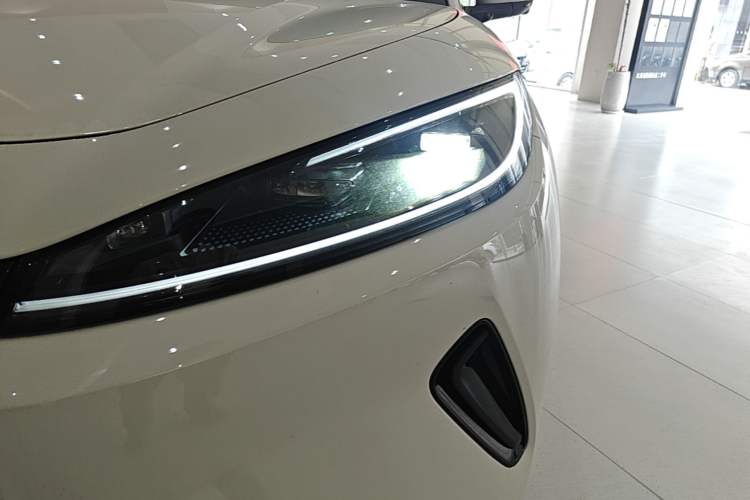 Used BYD Sealion 05 EV 2025 520 km Smart Cruise Version Left Front Headlight