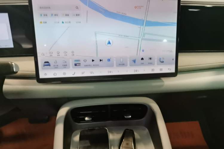 Used BYD Sealion 06 New Energy 2025 Model EV 605 Navigation Pro Edition Audio And AC Panel