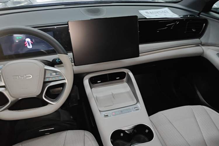 Used BYD Sealion 06 New Energy 2025 Model EV 605 Navigation Pro Edition Audio And AC Panel