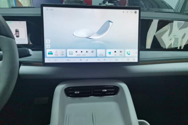 Used BYD Sealion 06 New Energy 2025 Model EV 605 Navigation Pro Edition Audio And AC Panel