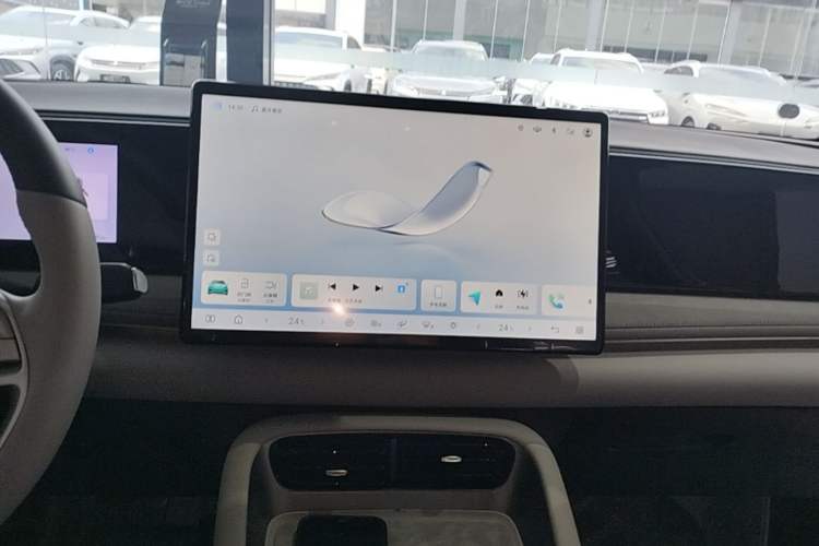 Used BYD Sealion 06 New Energy 2025 Model EV 605 Navigation Pro Edition Audio And AC Panel