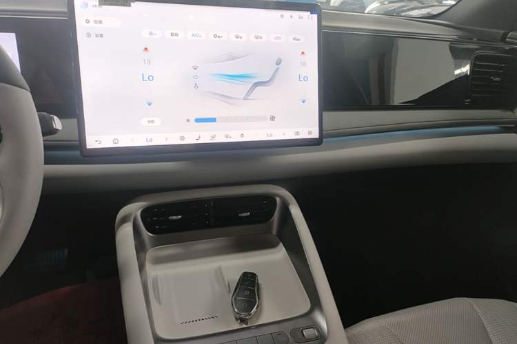 Used BYD Sealion 06 New Energy 2025 Model EV 605 Navigation Pro Edition Audio And AC Panel