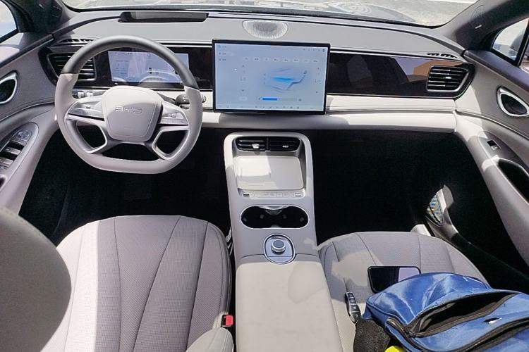 Used BYD Sealion 06 New Energy 2025 Model DM-i 170 Navigation Plus Edition Center Console