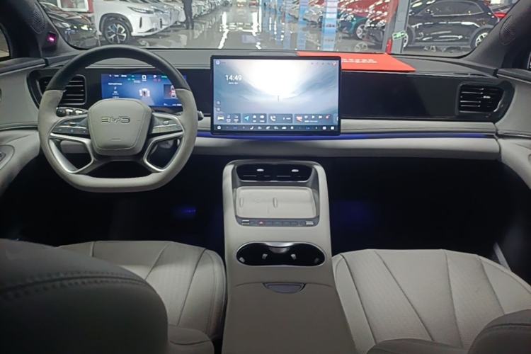 Used BYD Sealion 06 New Energy 2025 Model EV 605 Navigation Pro Edition Center Console
