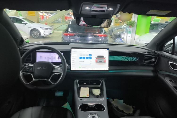 Used BYD Sealion 06 New Energy 2025 Model DM-i 170 Navigation Plus Edition Center Console