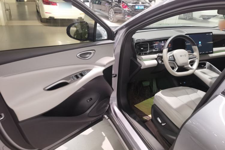 Used BYD Sealion 06 New Energy 2025 Model DM-i 170 Navigation Pro Edition Driver Seat