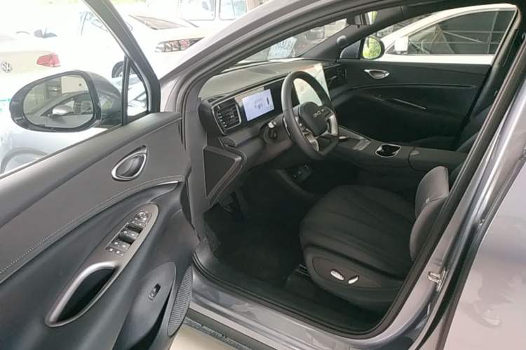 Used BYD Sealion 06 New Energy 2025 Model EV 605 Navigation Pro Edition Driver Seat