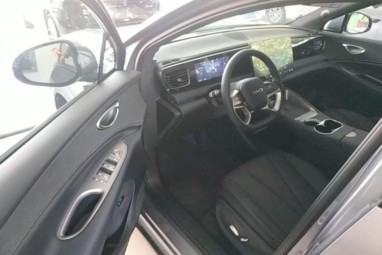 Used BYD Sealion 06 New Energy 2025 Model EV 605 Navigation Pro Edition Driver Seat