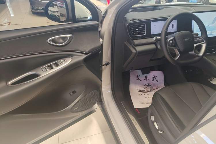 Used BYD Sealion 06 New Energy 2025 Model DM-i 170 Navigation Plus Edition Driver Seat