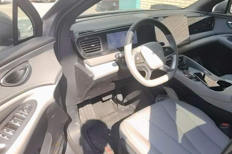 Used BYD Sealion 06 New Energy 2025 Model EV 605 Navigation Pro Edition Driver Seat