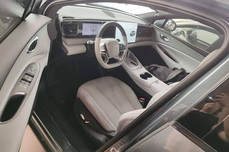Used BYD Sealion 06 New Energy 2025 Model EV 605 Navigation Pro Edition Driver Seat