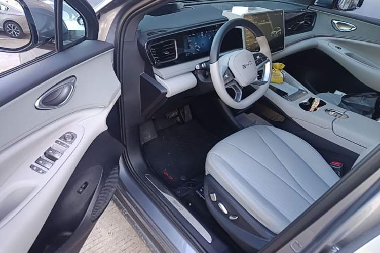 Used BYD Sealion 06 New Energy 2025 Model DM-i 170 Navigation Plus Edition Driver Seat