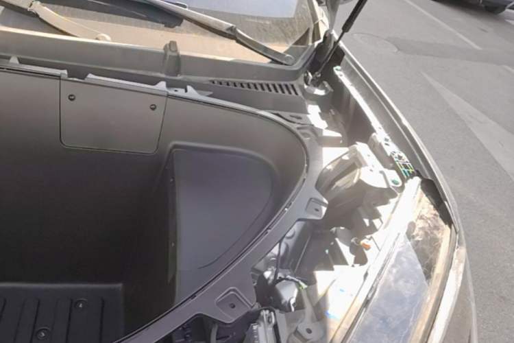 Used BYD Sealion 06 New Energy 2025 Model EV 605 Navigation Pro Edition Engine Bay Left