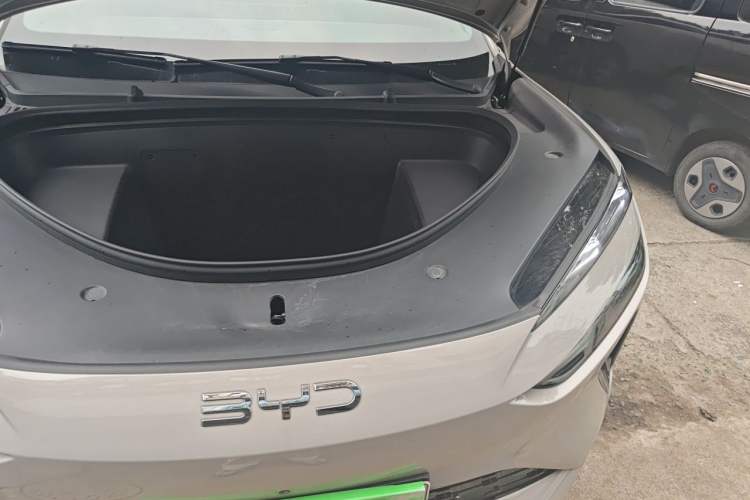 Used BYD Sealion 06 New Energy 2025 Model EV 520 Navigation Edition Engine Bay Left