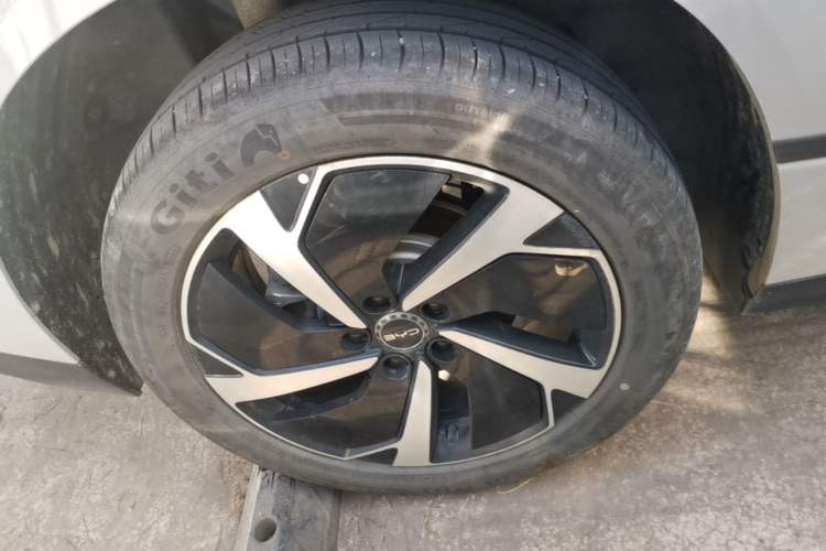 Used BYD Sealion 06 New Energy 2025 Model DM-i 170 Navigation Pro Edition Exterior 5