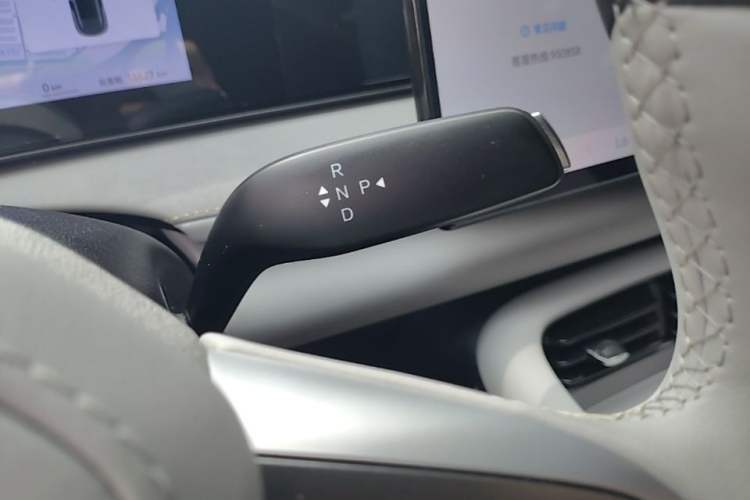 Used BYD Sealion 06 New Energy 2025 Model EV 605 Navigation Pro Edition Gear Lever