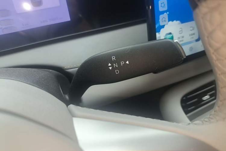Used BYD Sealion 06 New Energy 2025 Model EV 605 Navigation Pro Edition Gear Lever