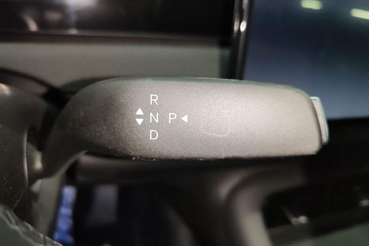 Used BYD Sealion 06 New Energy 2025 Model DM-i 170 Navigation Plus Edition Gear Lever